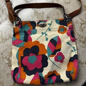 Floral fossil bag